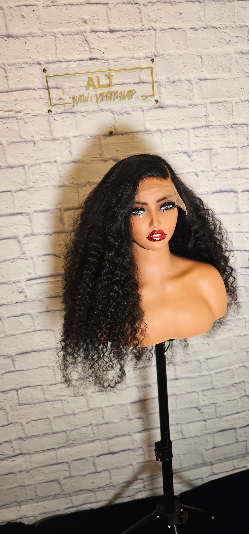 Deep wavy wig