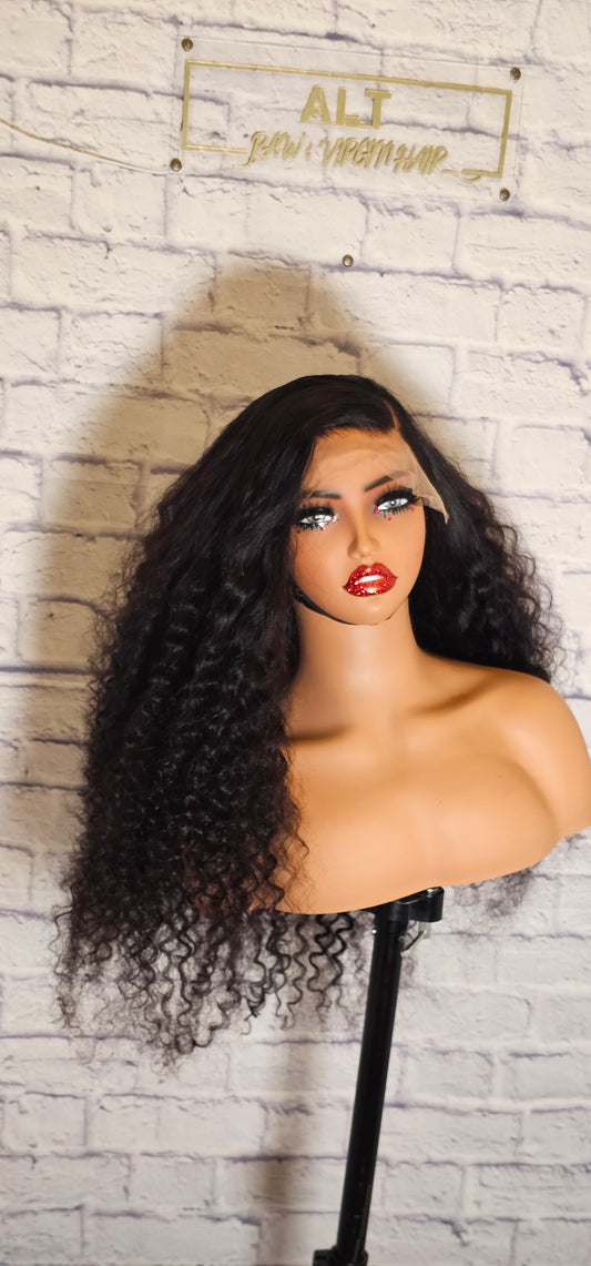 Deep wavy wig